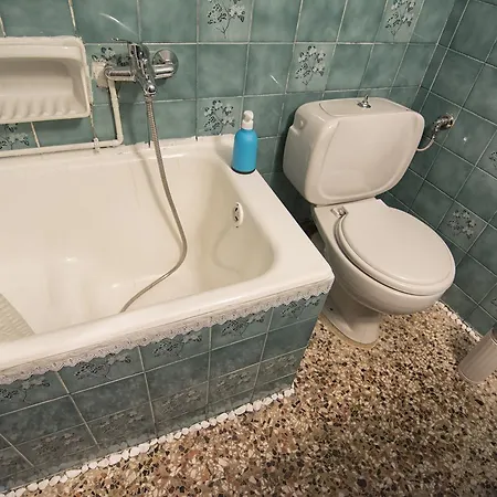 La Maison Du Coq خانيا